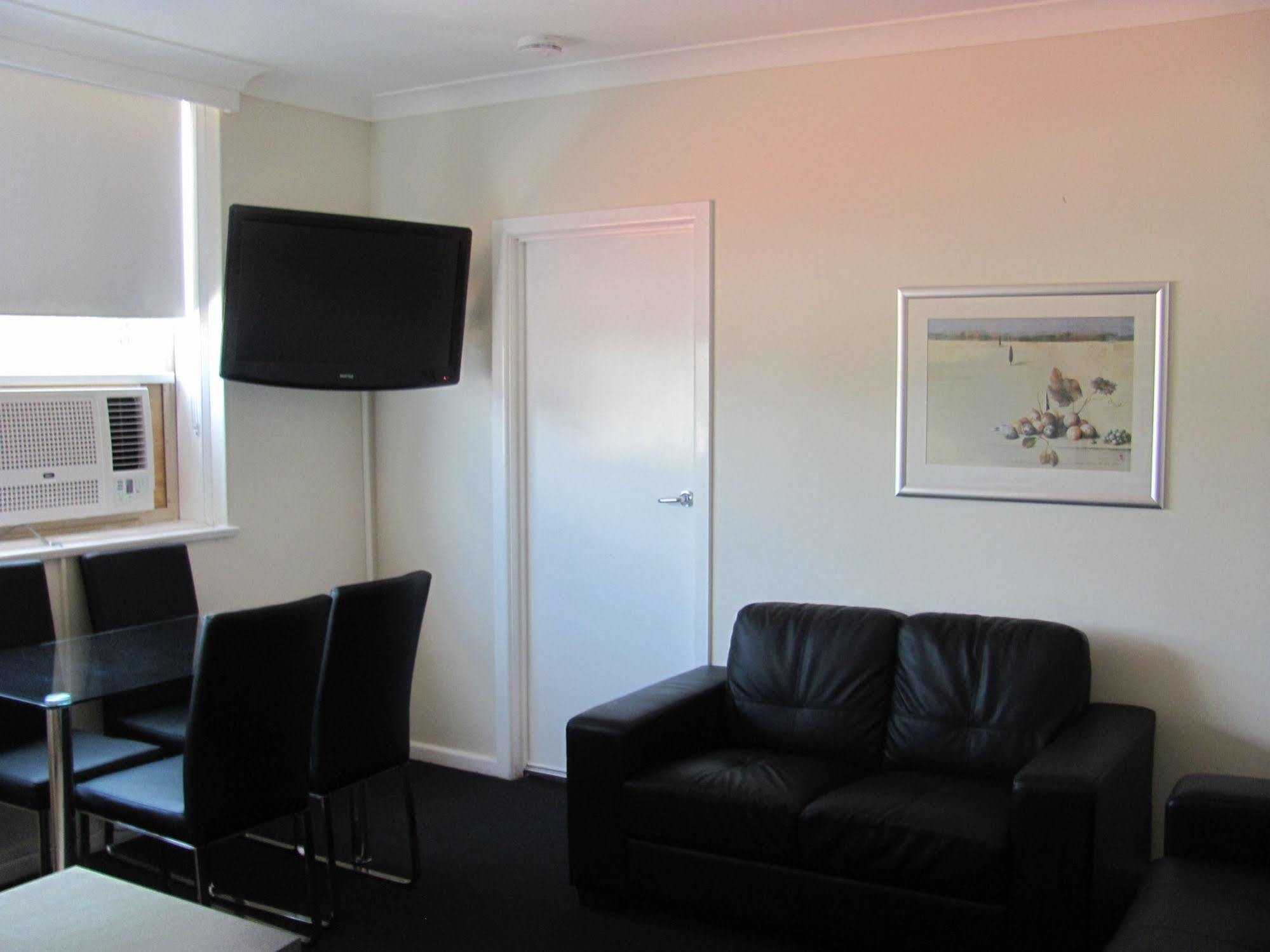 Apartments On Flemington Melbourne Exterior photo